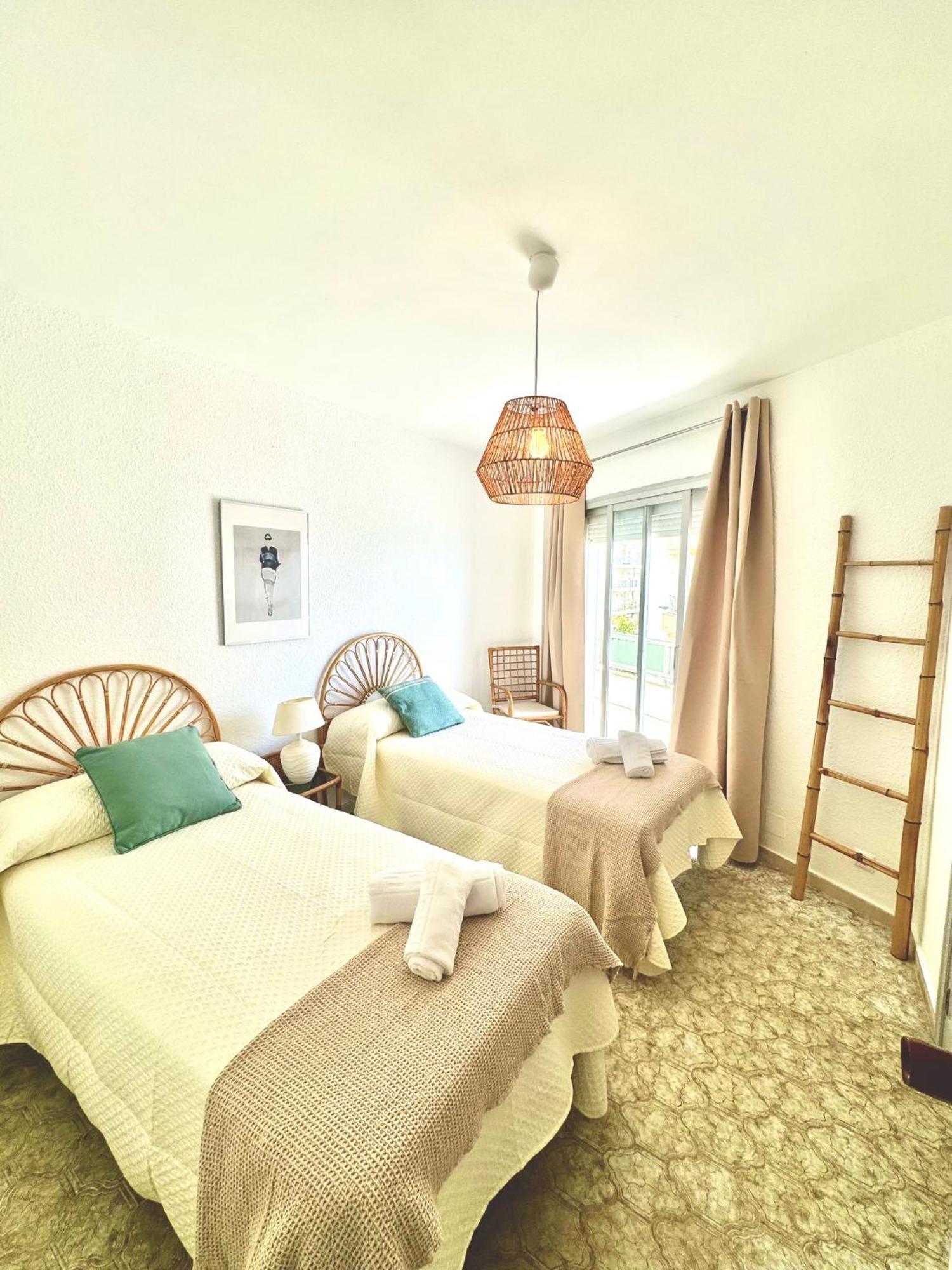 In Front Of Sea & Center Apartment Marbella Exterior photo
